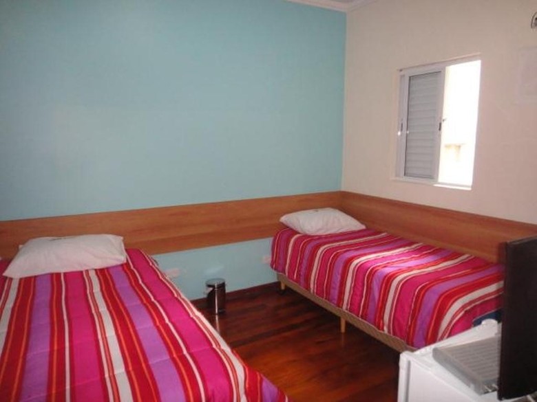Hostal Pousada West