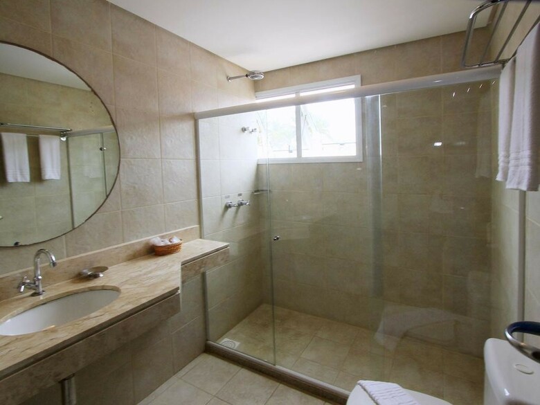 Hostal Farol De Itapu� Praia Hotel