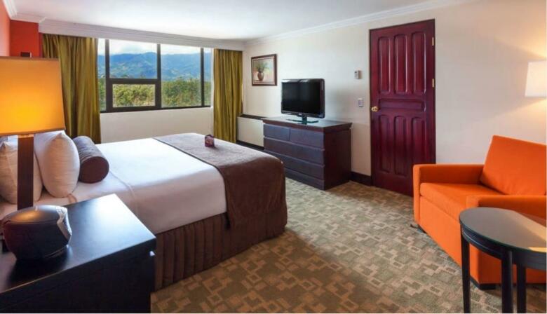 Hotel Crowne Plaza Corobici