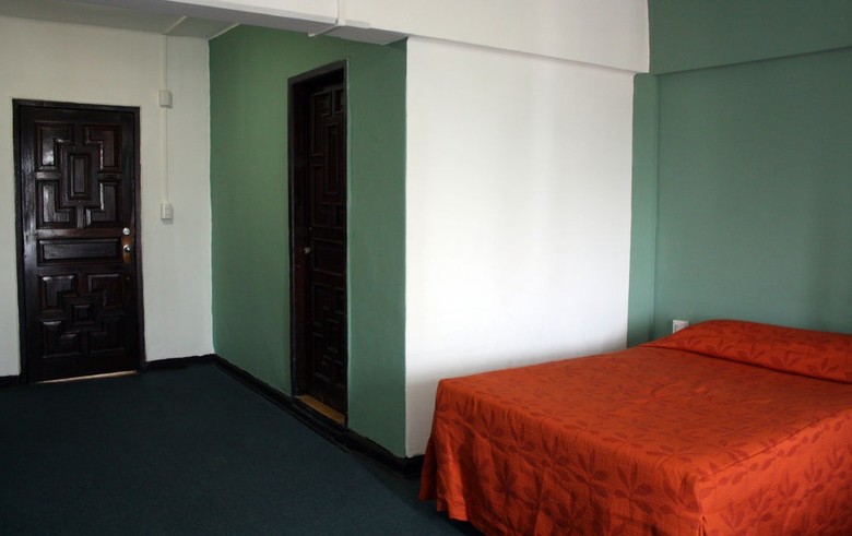 Hotel Virreyes