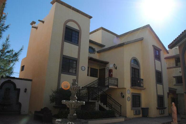 Hotel Suites El Paseo
