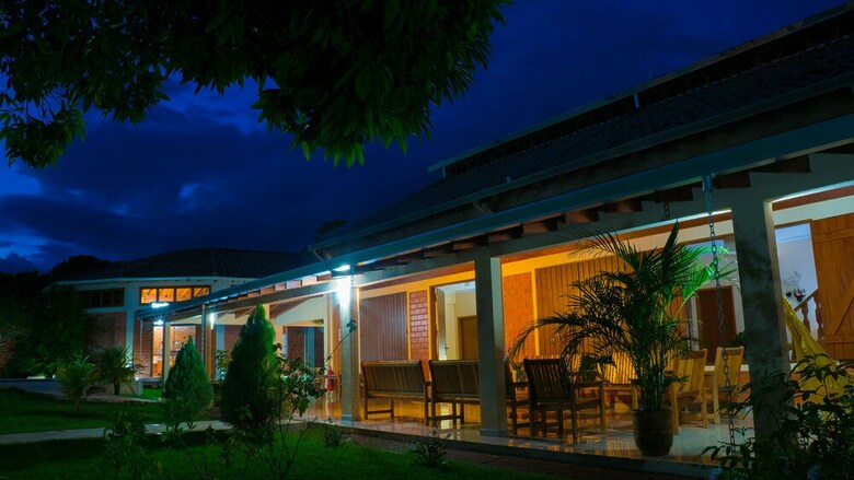 Hostal Pousada Galeria Artes