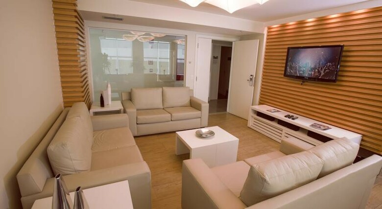 Hotel Saint Moritz Hplus Express