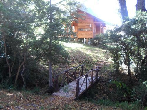 Lodge Caba�as Newenp�ll�