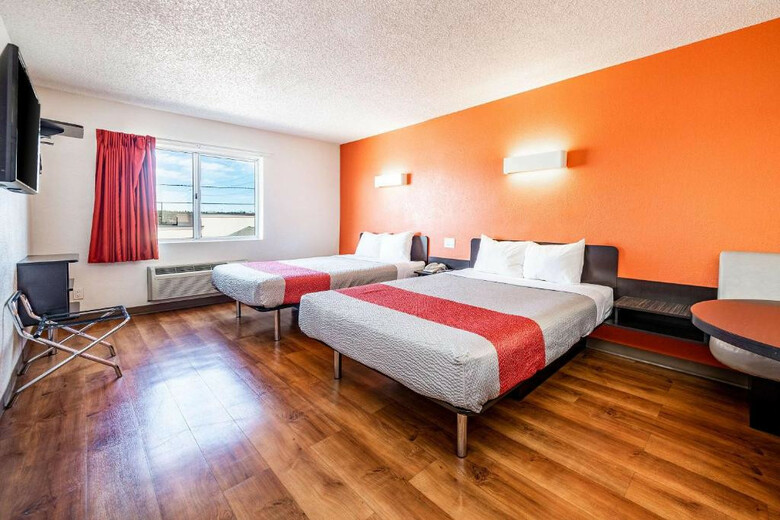 Motel Clarion Pointe - Near Grand Canyon