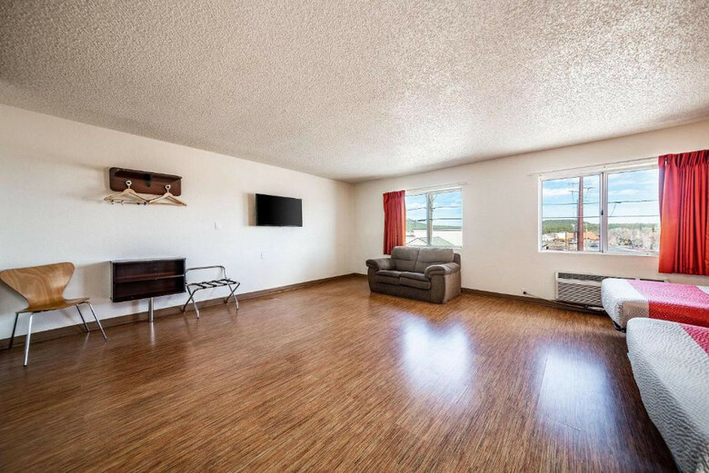 Motel Clarion Pointe - Near Grand Canyon