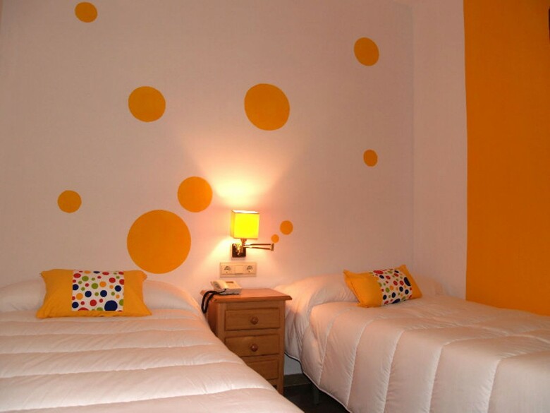 Hotel Corona De Atarfe