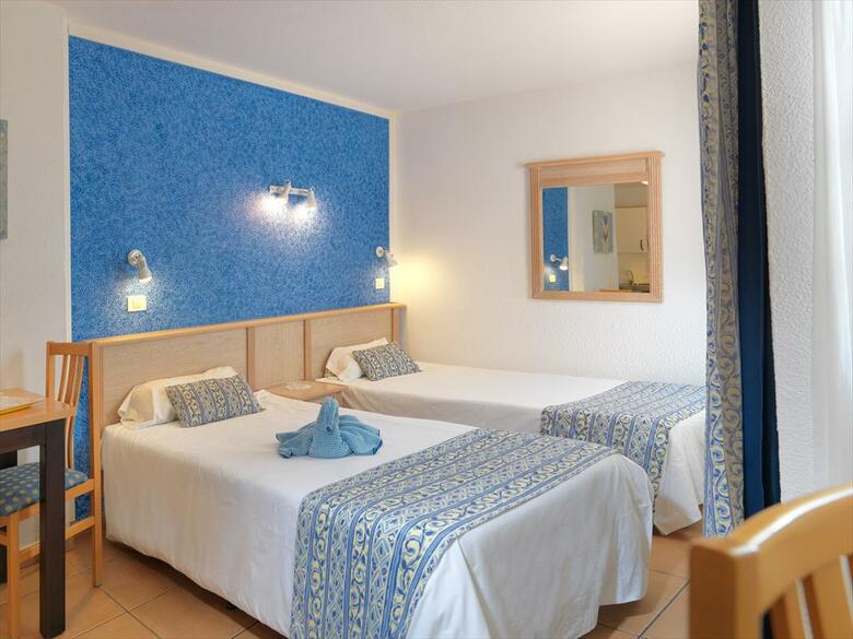 Oro Blanco Apartments
