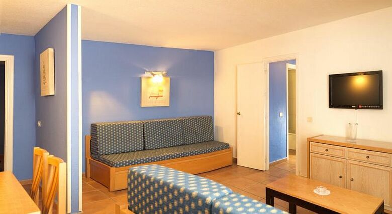 Oro Blanco Apartments