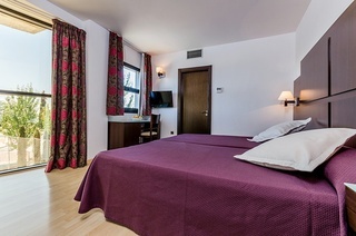 Hotel Conquista De Granada