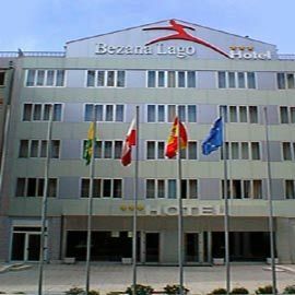 Hotel Bezana Lago