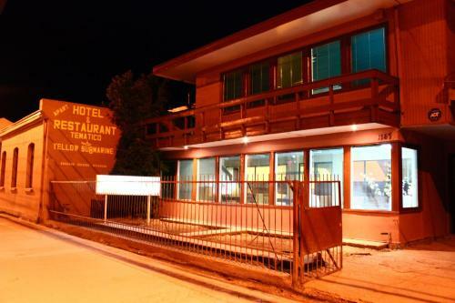 Hotel Yellow Submarine