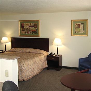 Hometown Hotel