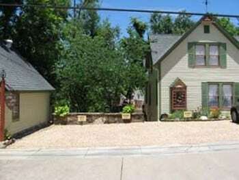 Bed & Breakfast Heart Of The Hills Inn