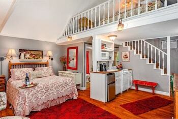 Bed & Breakfast Heart Of The Hills Inn