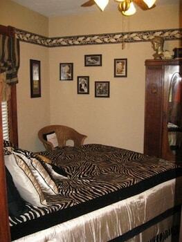 Bed & Breakfast Heart Of The Hills Inn