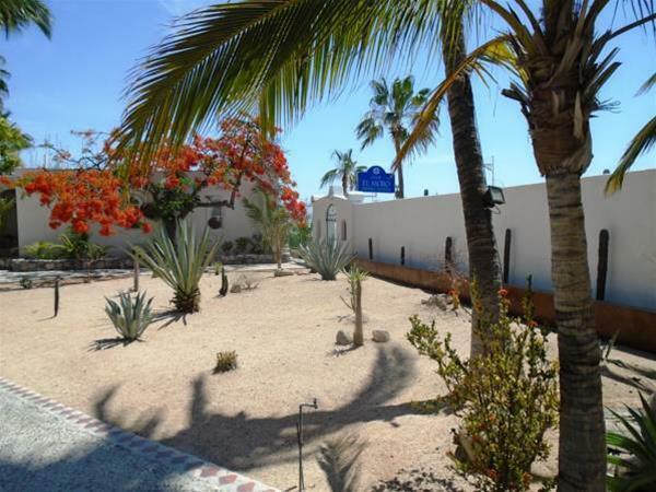 Hotel & Suites El Moro
