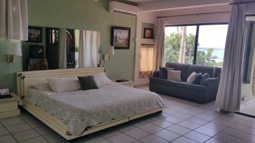 Bed & Breakfast Posada Colibri