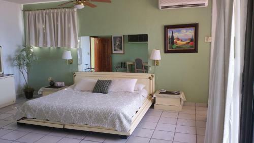 Bed & Breakfast Posada Colibri