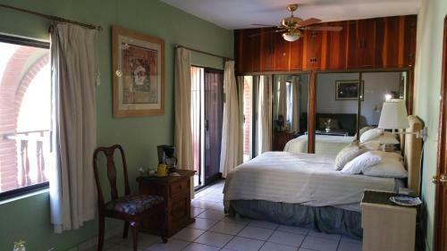 Bed & Breakfast Posada Colibri