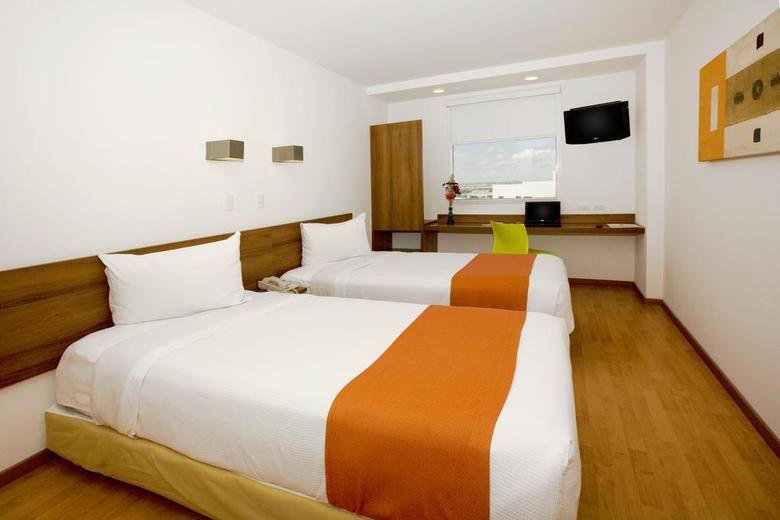 Hotel One Leon Poliforum