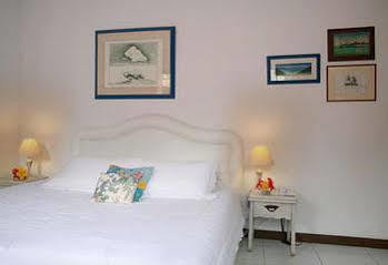 Hostal Pousada Dos Hibiscos