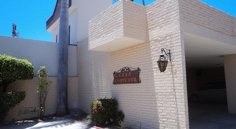Aparthotel La Casa Contenta
