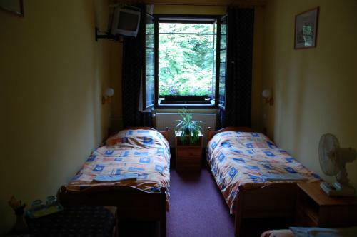 Hostal Pension Garni