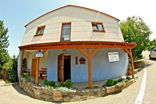 Hostal Ubytov�n� Ferda