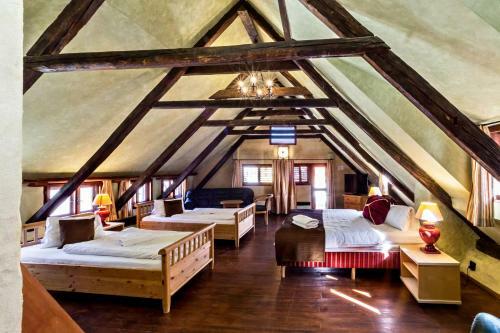 Hostal Pension U Hada