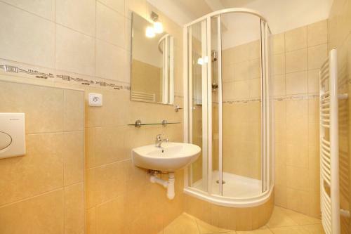 Hostal Pension U Hada