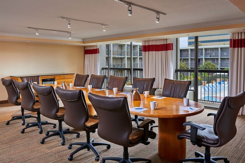 Clarion Hotel Medical Center