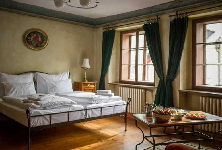 Hostal Alt Straninger