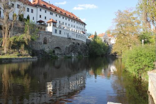 Hostal Privat U Parku