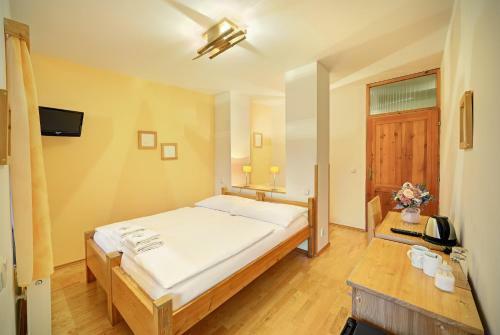 Hotel Garni My?� D�ra