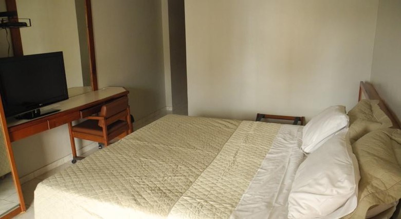 Garvey Park Hotel