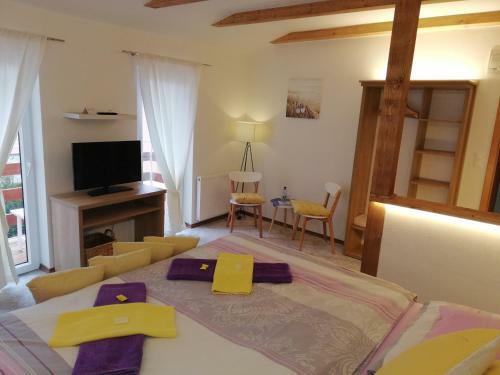 Hostal Pension Three