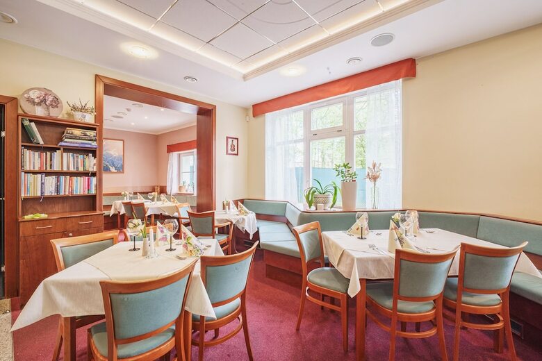 Francis Spa Hotel