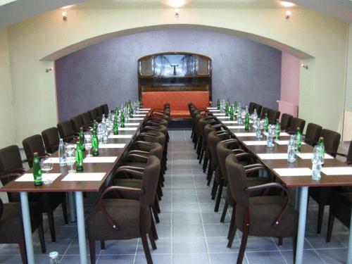Hotel Okresn� D?m
