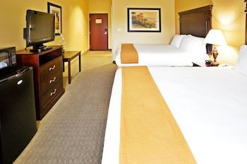 Holiday Inn Express Hotel And Suites Texarkana