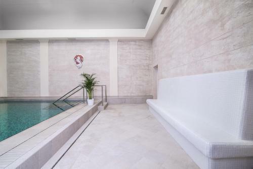 Windsor Medical Complex & Spa Hotel