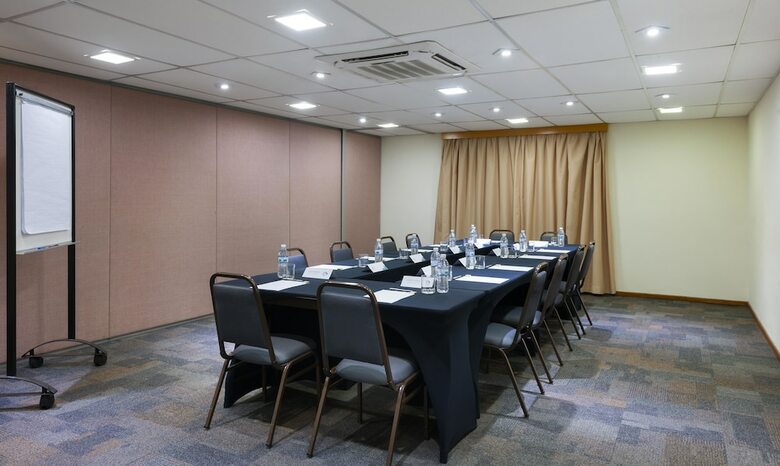 Hotel Matiz Bar�o Geraldo