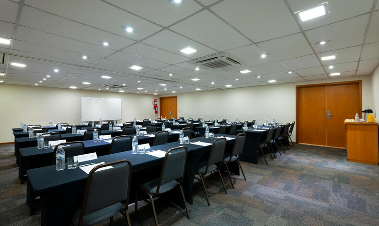 Hotel Matiz Bar�o Geraldo