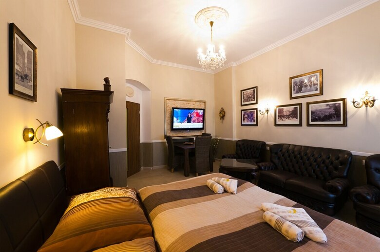 Apartment - Karla Capka Street