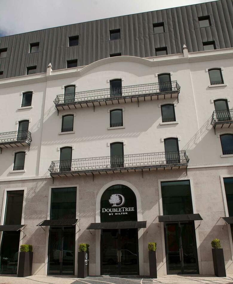 Hotel Double Tree Hilton Fontana