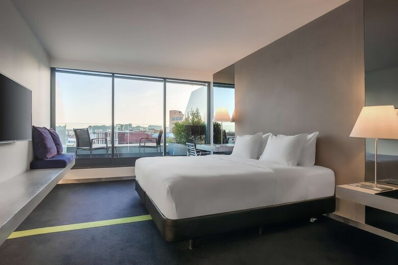 Hotel Double Tree Hilton Fontana