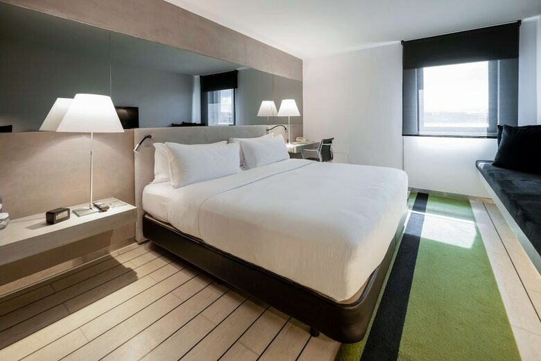 Hotel Double Tree Hilton Fontana