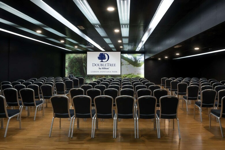 Hotel Double Tree Hilton Fontana