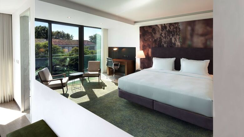 Hotel Double Tree Hilton Fontana