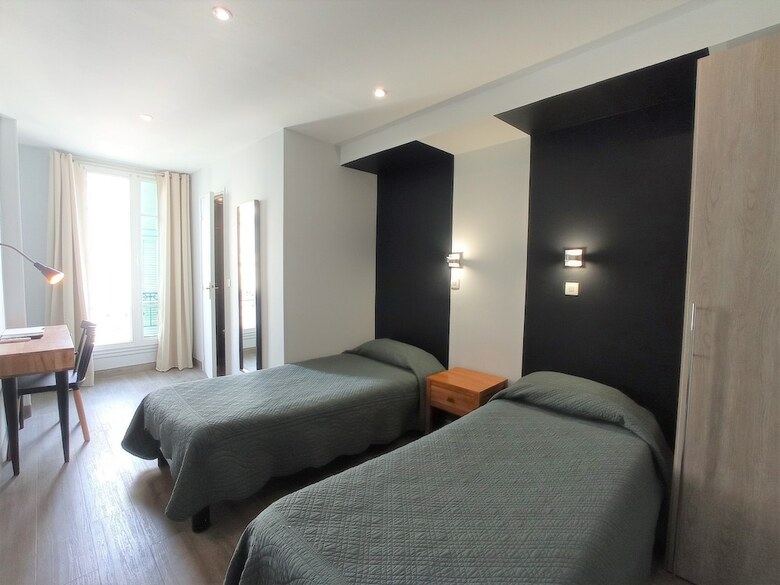Hotel H33 H�tel